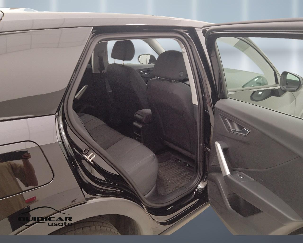 AUDI Q2 I 2021 - Q2 30 2.0 tdi Business