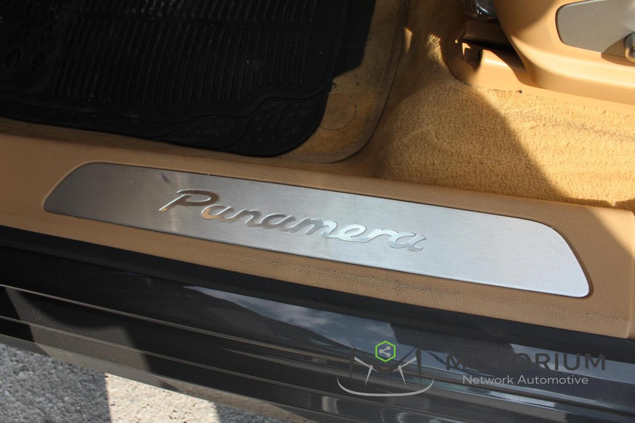 Porsche Panamera 3.0 250cv
