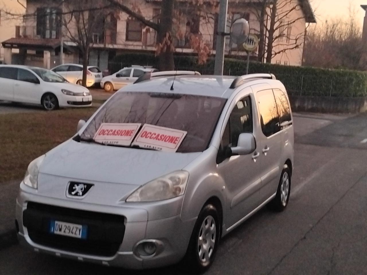 Peugeot Partner Tepee 1.6 HDi 90CV Outdoor 5 POSTI FURGONATO X NEO PATENTATI