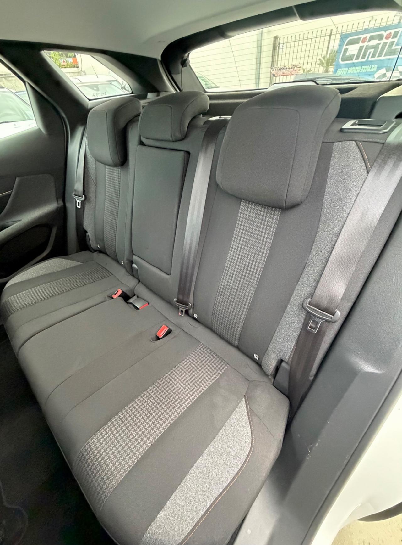 Peugeot 3008 1.5 Diesel Aut. 130 Cv