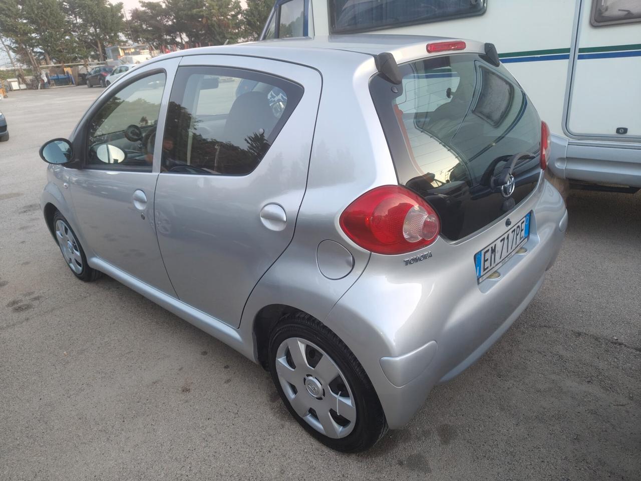 Toyota Aygo 1.0 MMT 5 porte Sol