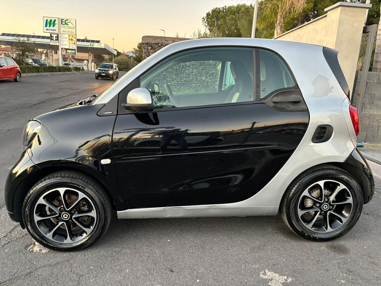 SMART FORTWO !! unico proprietario !!