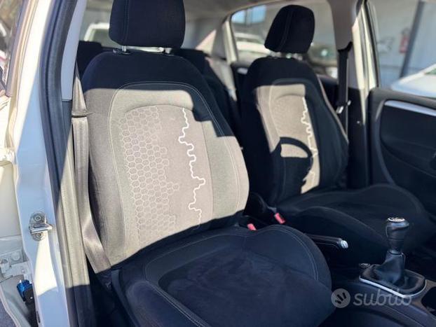 FIAT Punto 1.3 MJT II 75 CV 5 porte Lounge OK NE