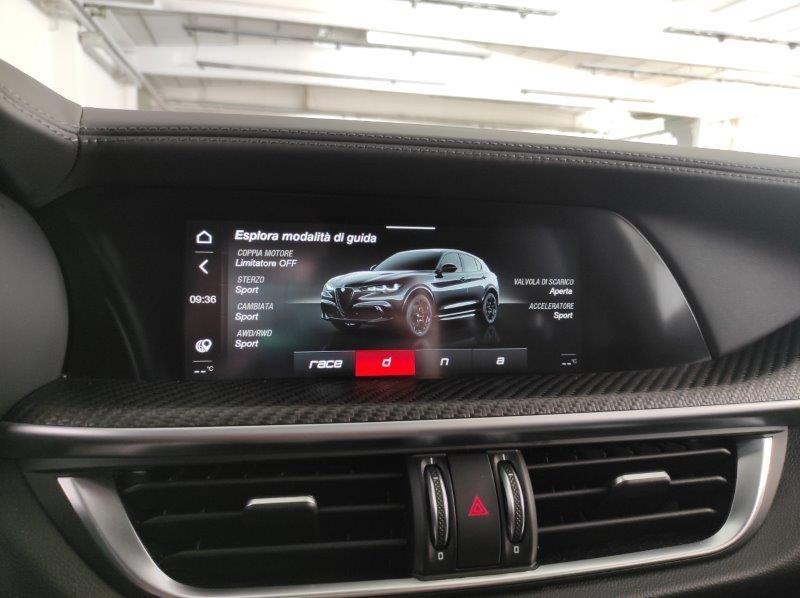 ALFA ROMEO Stelvio - Stelvio 2.9 Bi-Turbo V6 520 CV AT8 Q4 Quadrifoglio