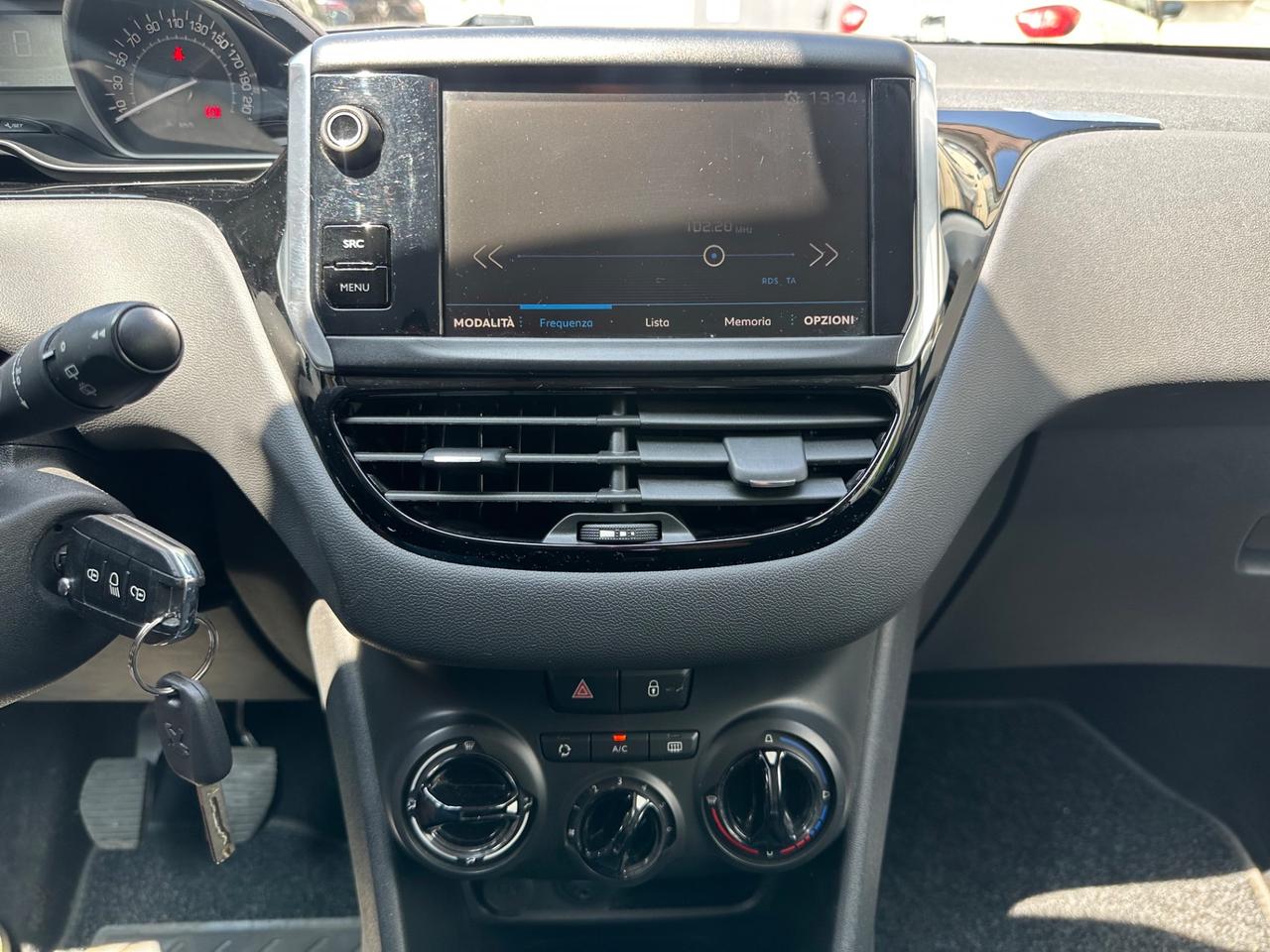 Peugeot 208 PureTech 82 5p. GPL NEOPATENTATI