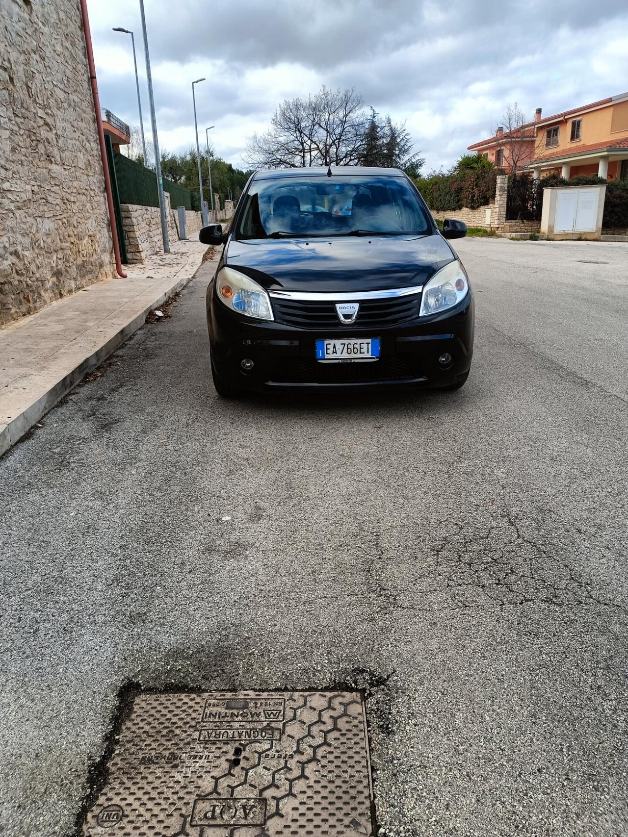 Dacia Sandero 1.4 8V GPL Lauréate ok neopatentati