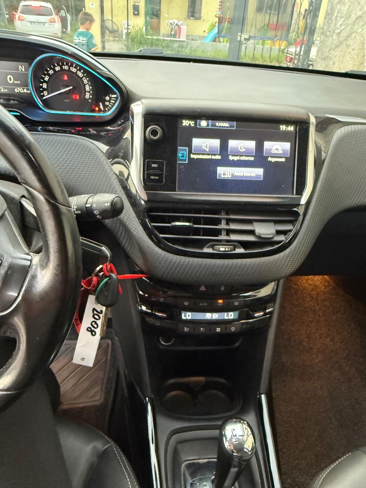 Peugeot 2008 BlueHDi 100 S&S Allure