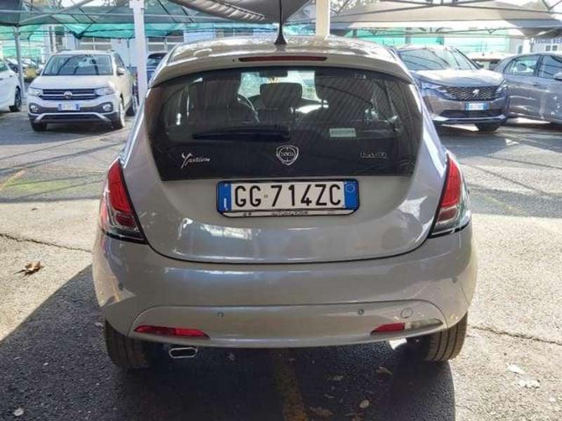 Lancia Ypsilon 1.0 FireFly Hybrid Gold