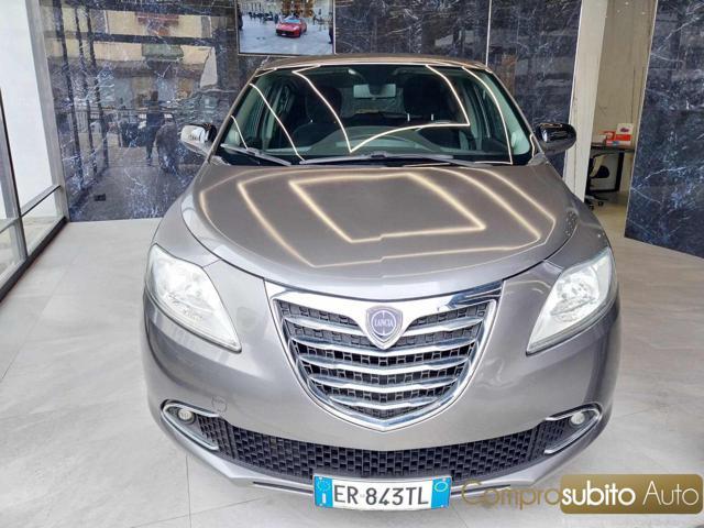 LANCIA Ypsilon 1.2 69 CV ( Garanzia 12 Mesi)