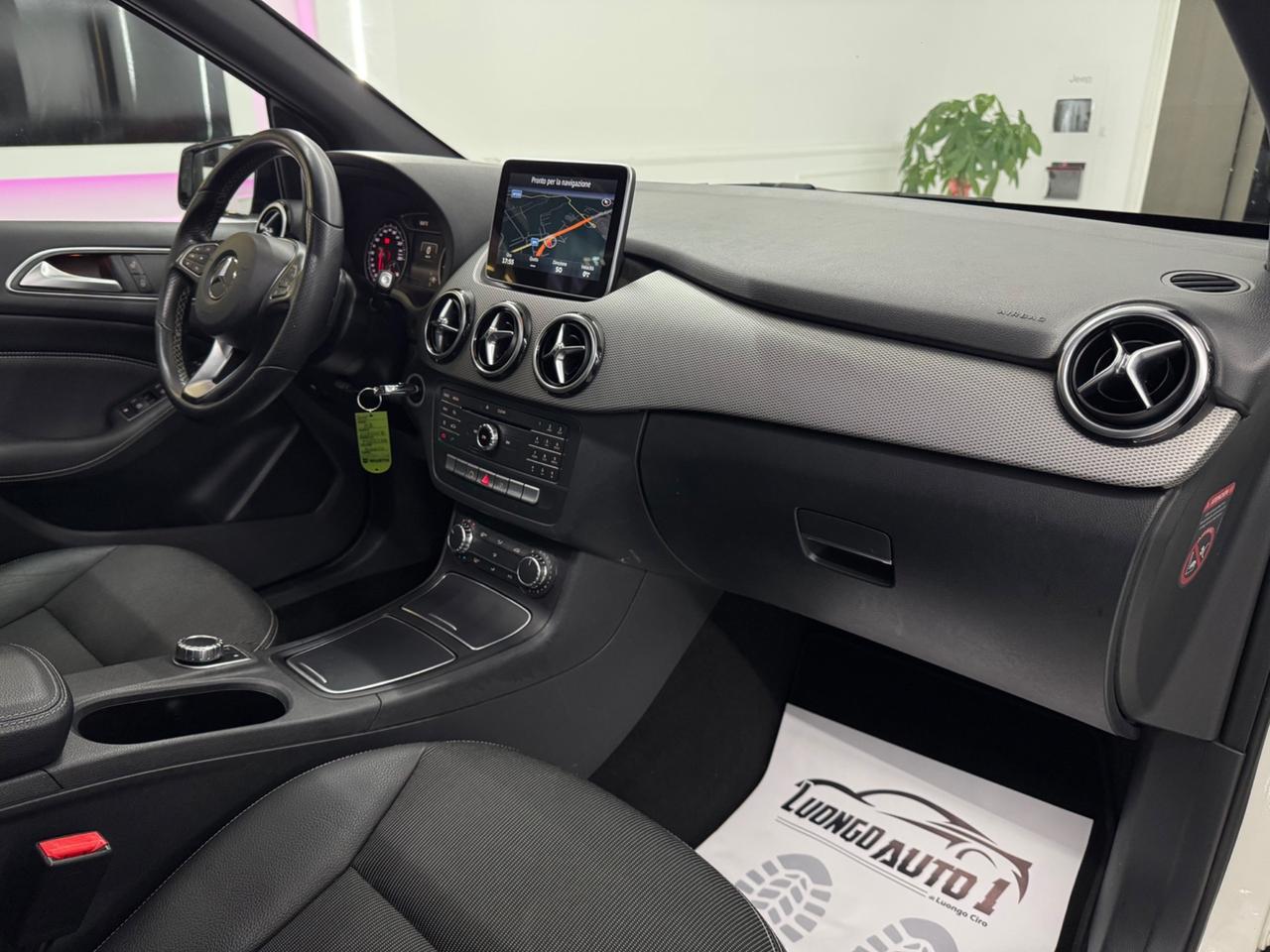 Mercedes-benz B 180d Automatic Premium AMG Iper Full