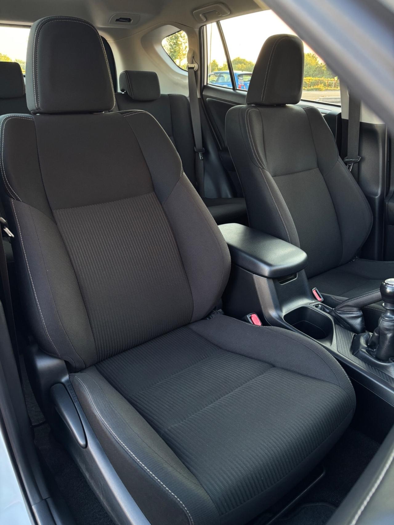 Toyota RAV 4 RAV4 2.0 D-4D 2WD Active