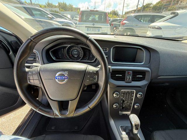 VOLVO V40 D2 'eco' Momentum