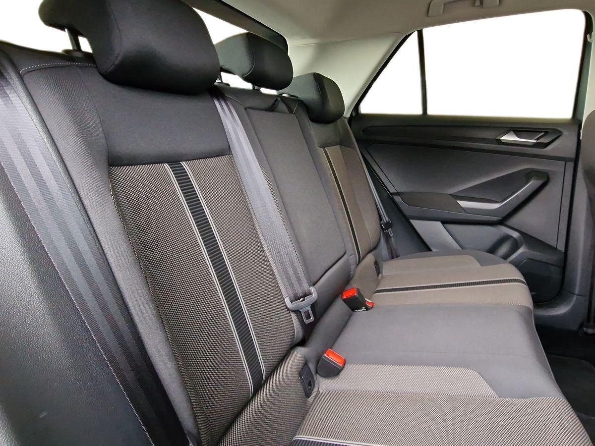 VOLKSWAGEN T - ROC 1.0 T STYLE