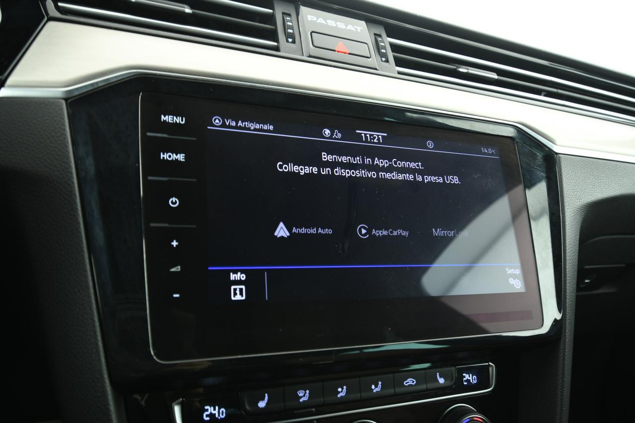 VOLKSWAGEN Passat Variant 2.0 tdi Executive 150cv dsg PELLE+ACC+APP CONNECT