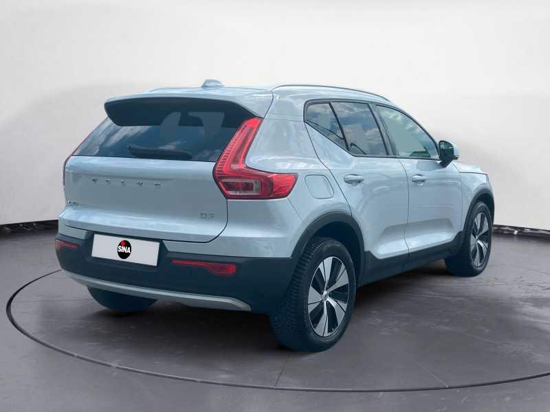 VOLVO XC40 2.0 d3 Momentum Core AuTo