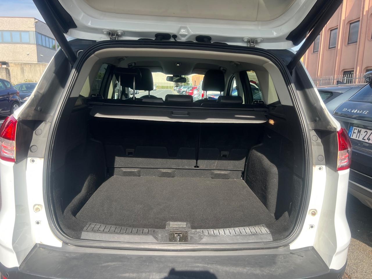 Ford Kuga 2.0 TDCI 140 CV 4WD Powershift Titanium