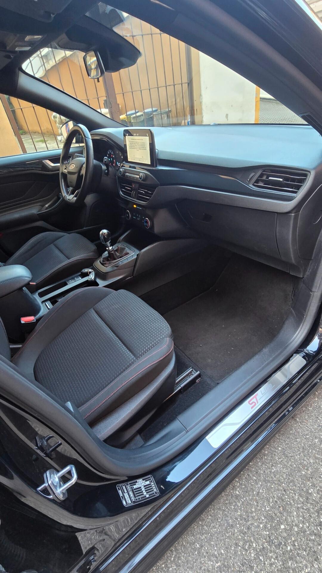 Ford Focus 1.0 EcoBoost 125 CV Start&Stop SW ST Line