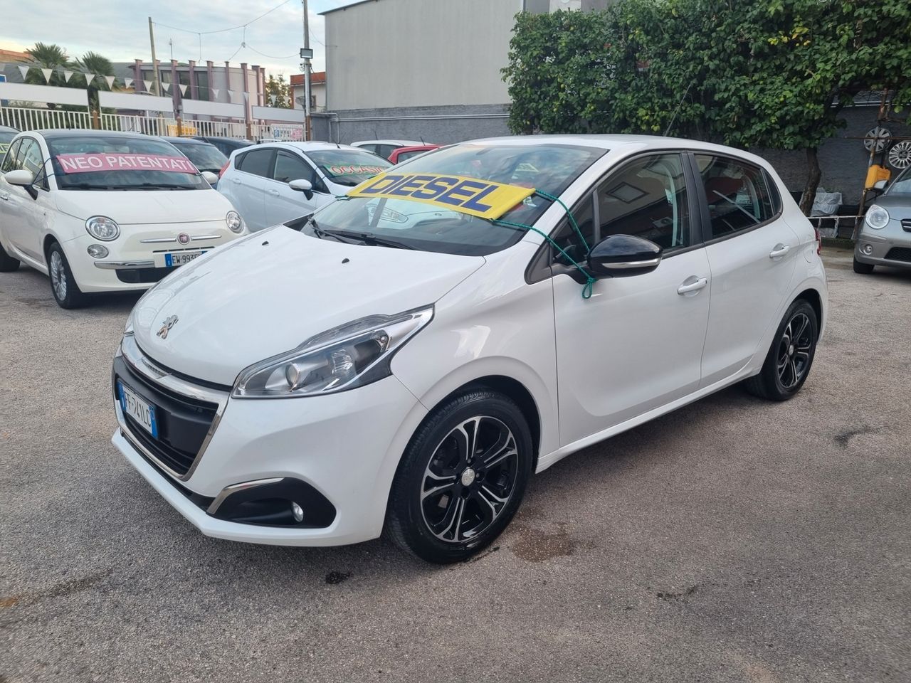 Peugeot 208 BlueHDi 75 5 porte Allure