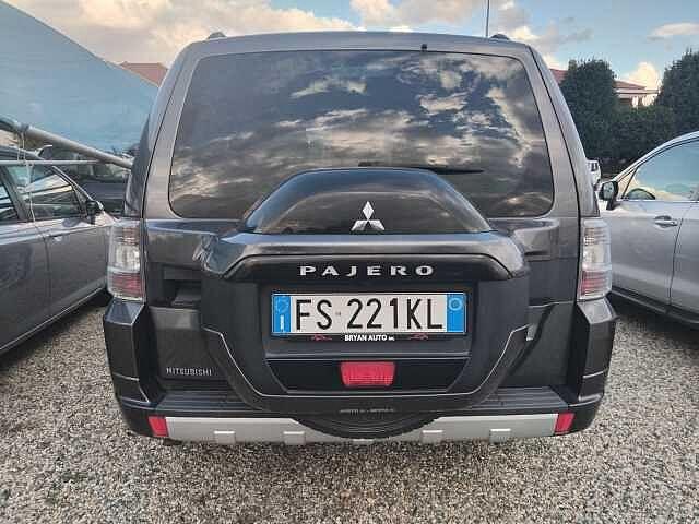 Mitsubishi Pajero 3.2 DI-D 16V aut. 5p. One/Hundred DPF