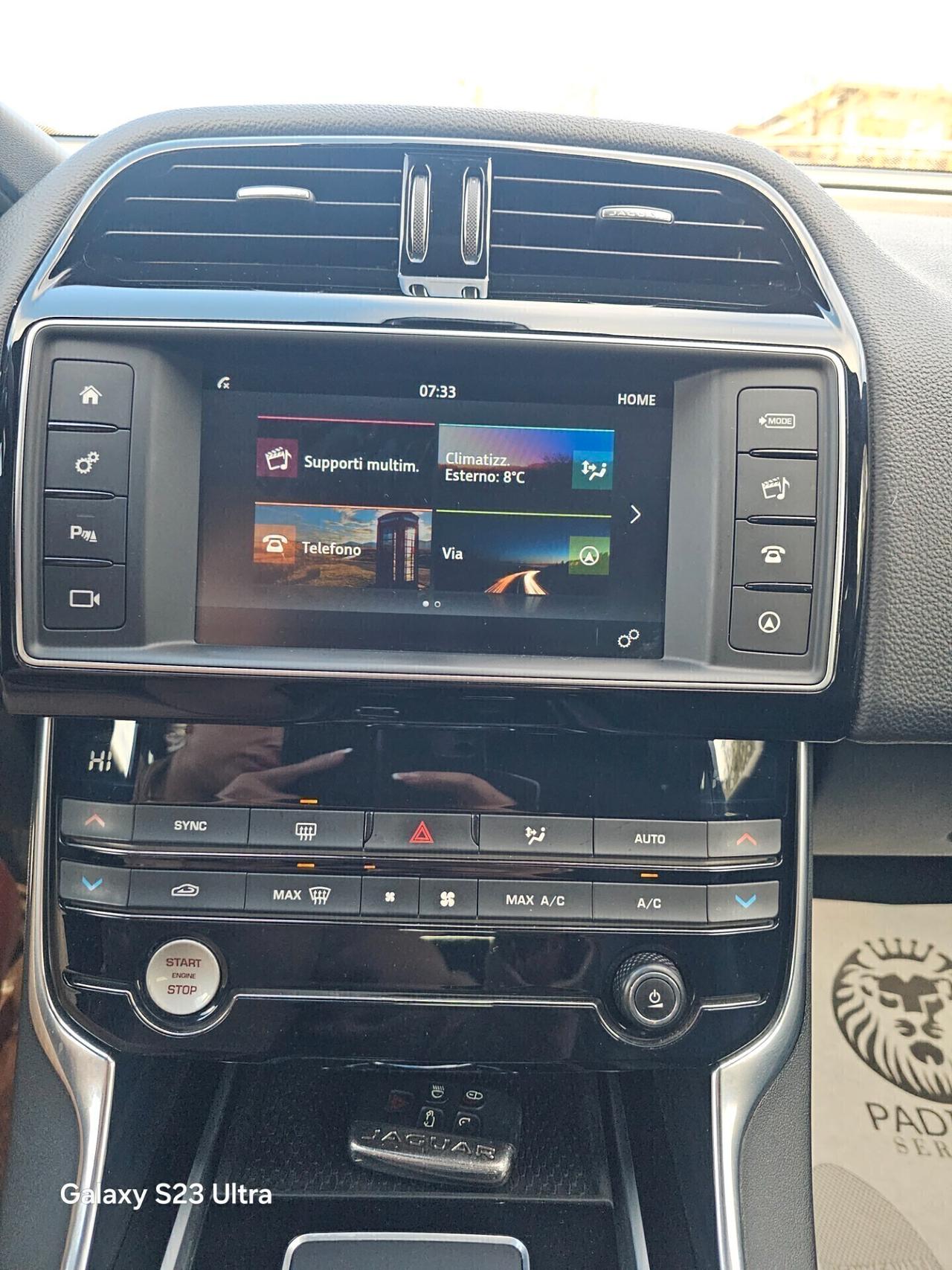 Jaguar XE R DINAMIC 2.0 DIESEL UNICO PROPRIETARIO ANNO 2018