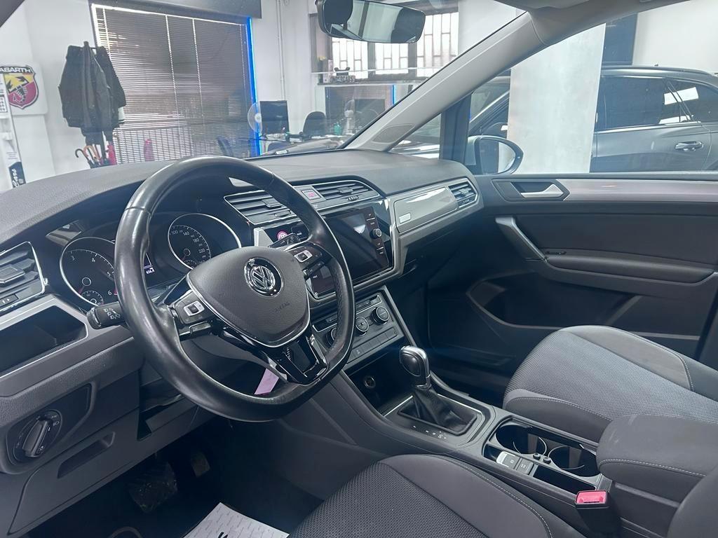 Volkswagen Touran 3° serie Executive 2018 1.6 Diesel TDI