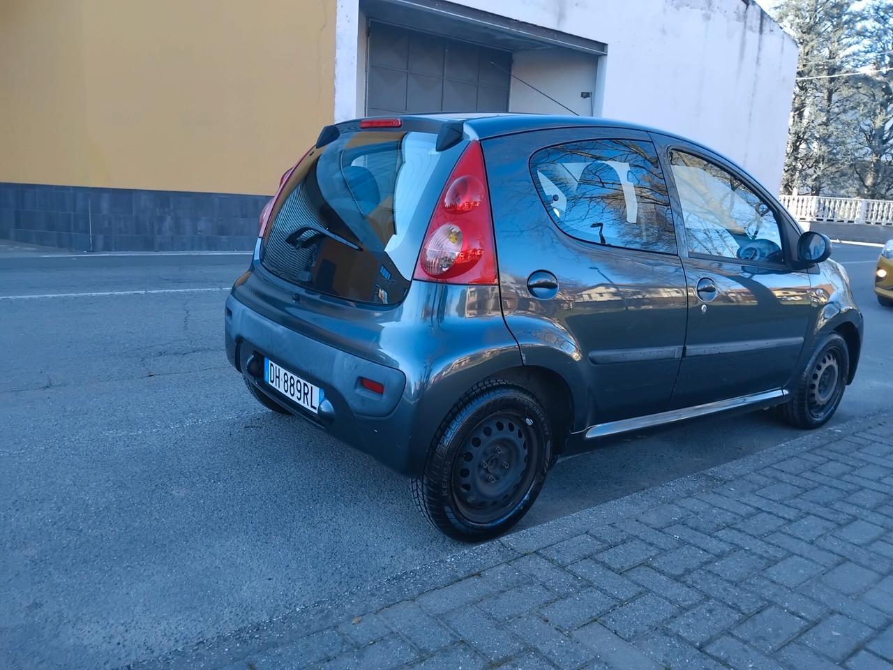 Peugeot 107 1.0 68CV 5p. Plaisir 2Tronic IDEALE PER NEO PATENTATI A SOLI 2.999 EURO