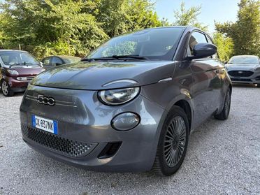 FIAT 500e 3+1 42 kWh Icon
