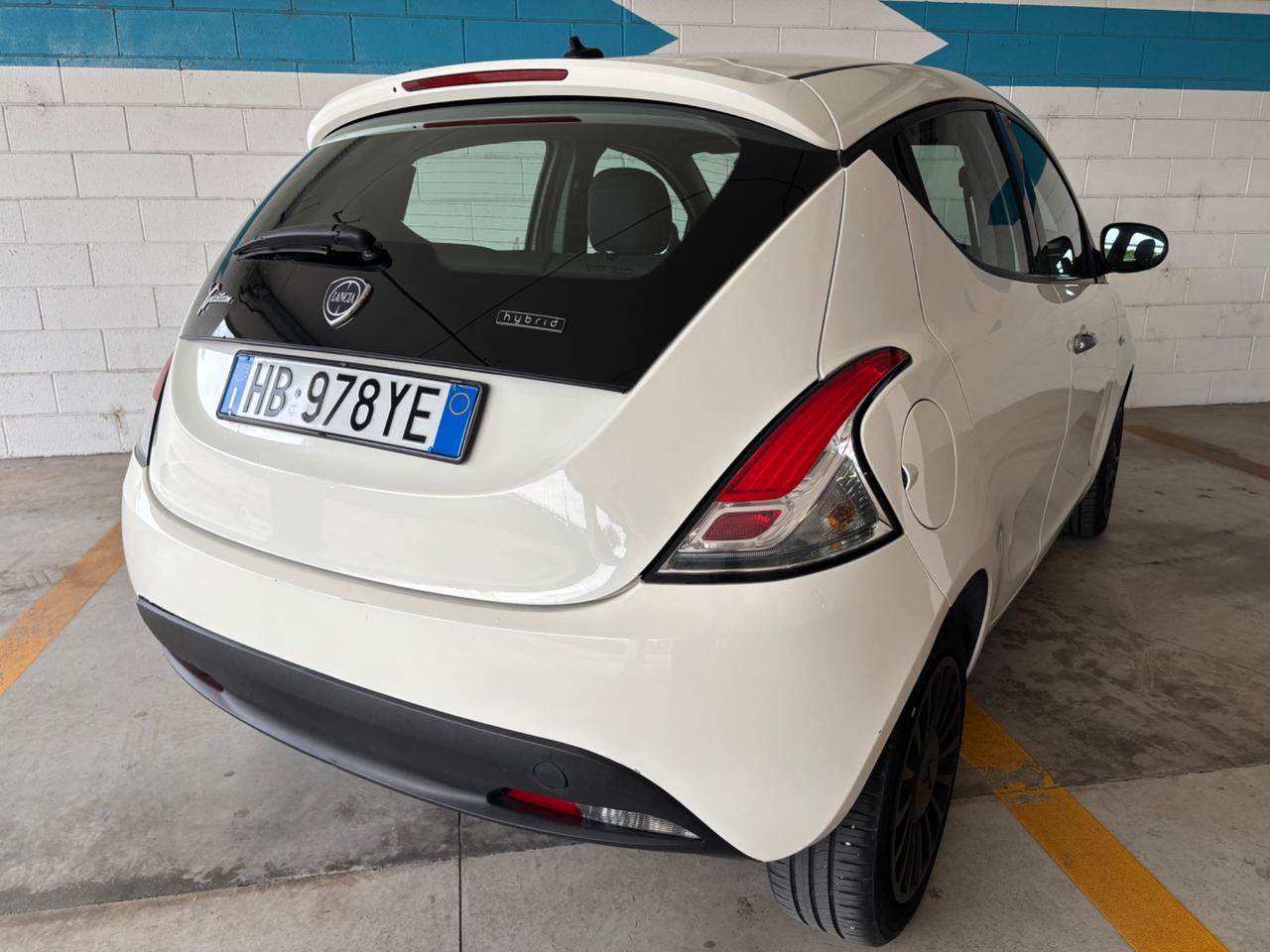 Lancia Ypsilon Hybrid (con soli 108000km)