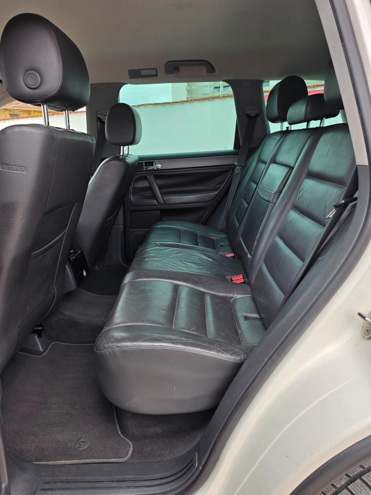 Volkswagen Touareg 3.0/240CV V6 TDI DPF tip.