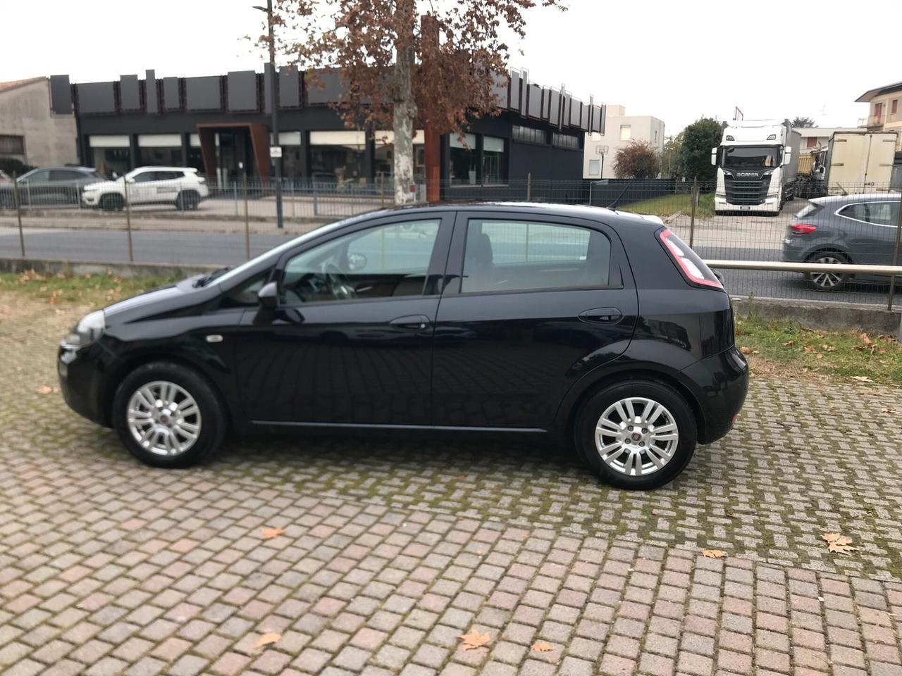 Fiat Punto 5p 1.3 mjt II 16v street 75cv pdc NEOPATENTATI