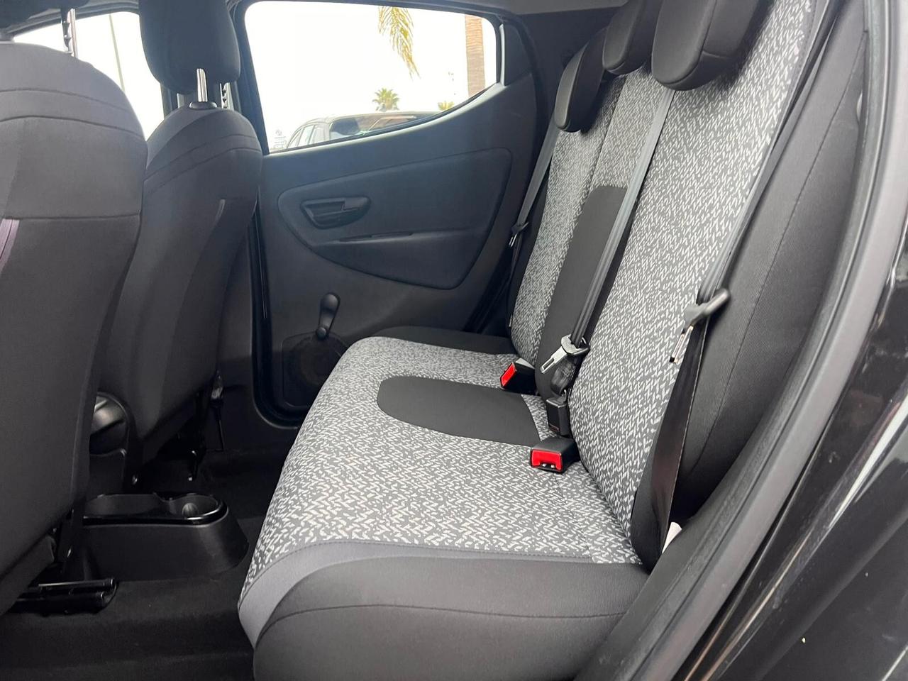 Lancia Ypsilon 1.2 69 CV 5 porte GPL Ecochic Elefantino Blu