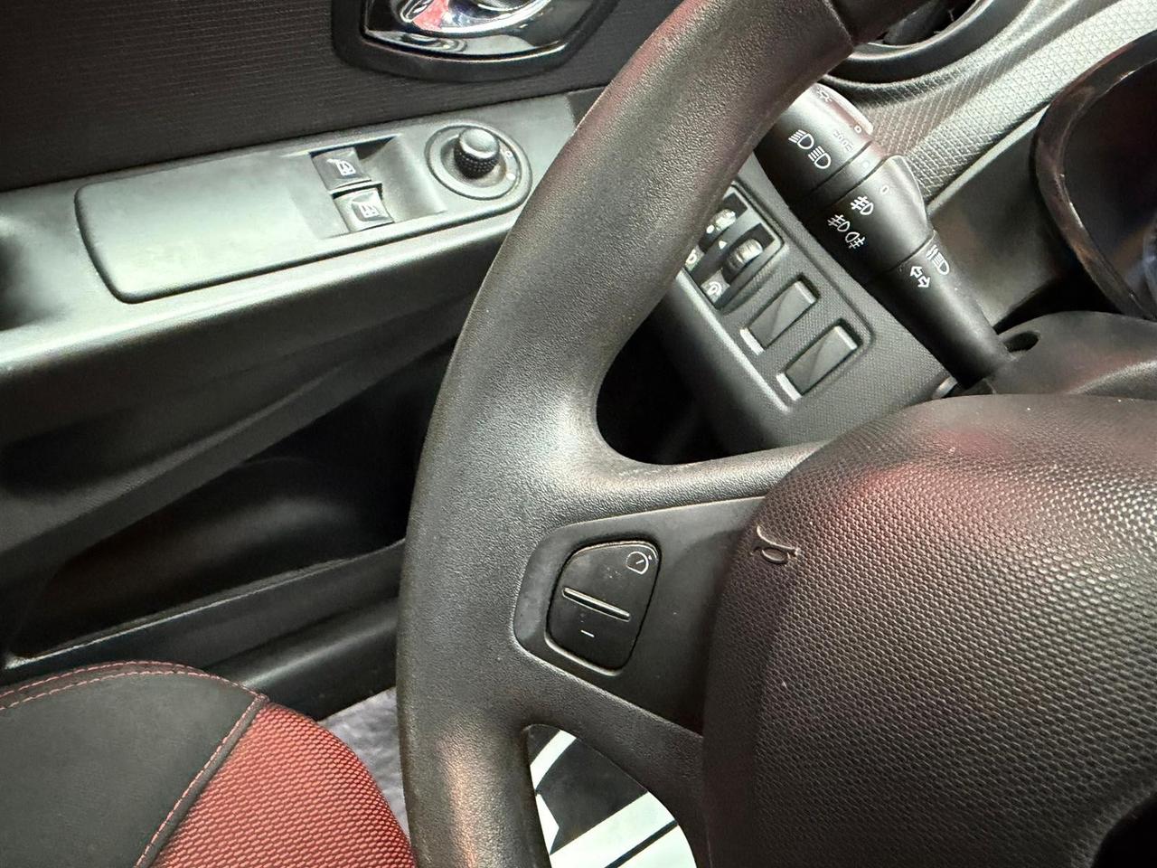 Renault Clio Sporter 1.2 75CV Live OK NEOPATENTATI