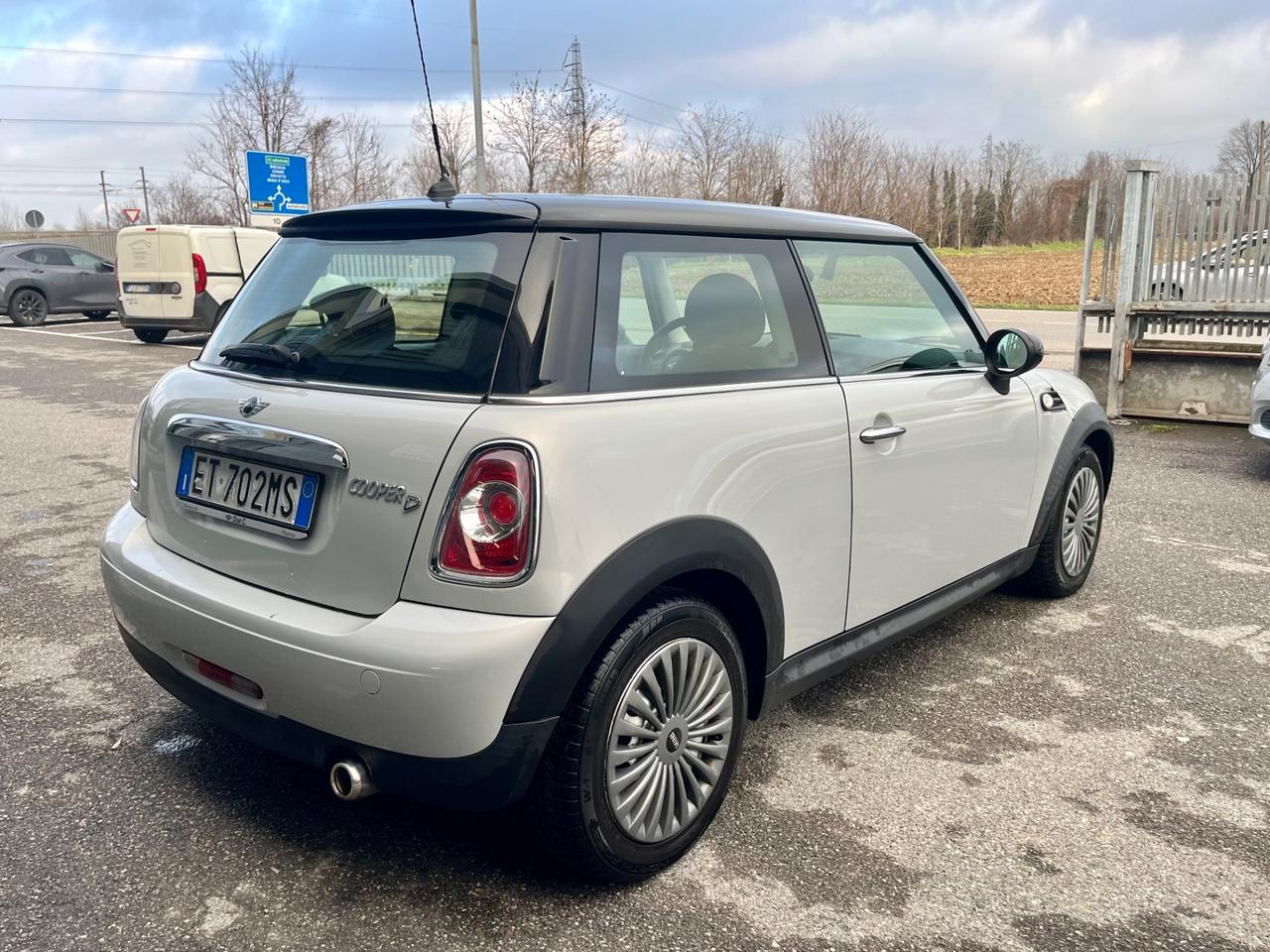 Mini Cooper D 1.6D 110Cv
