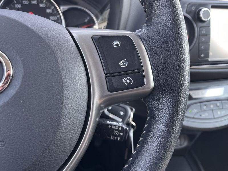 Toyota Yaris 1.3 Dual VVT-i 99cv Lounge