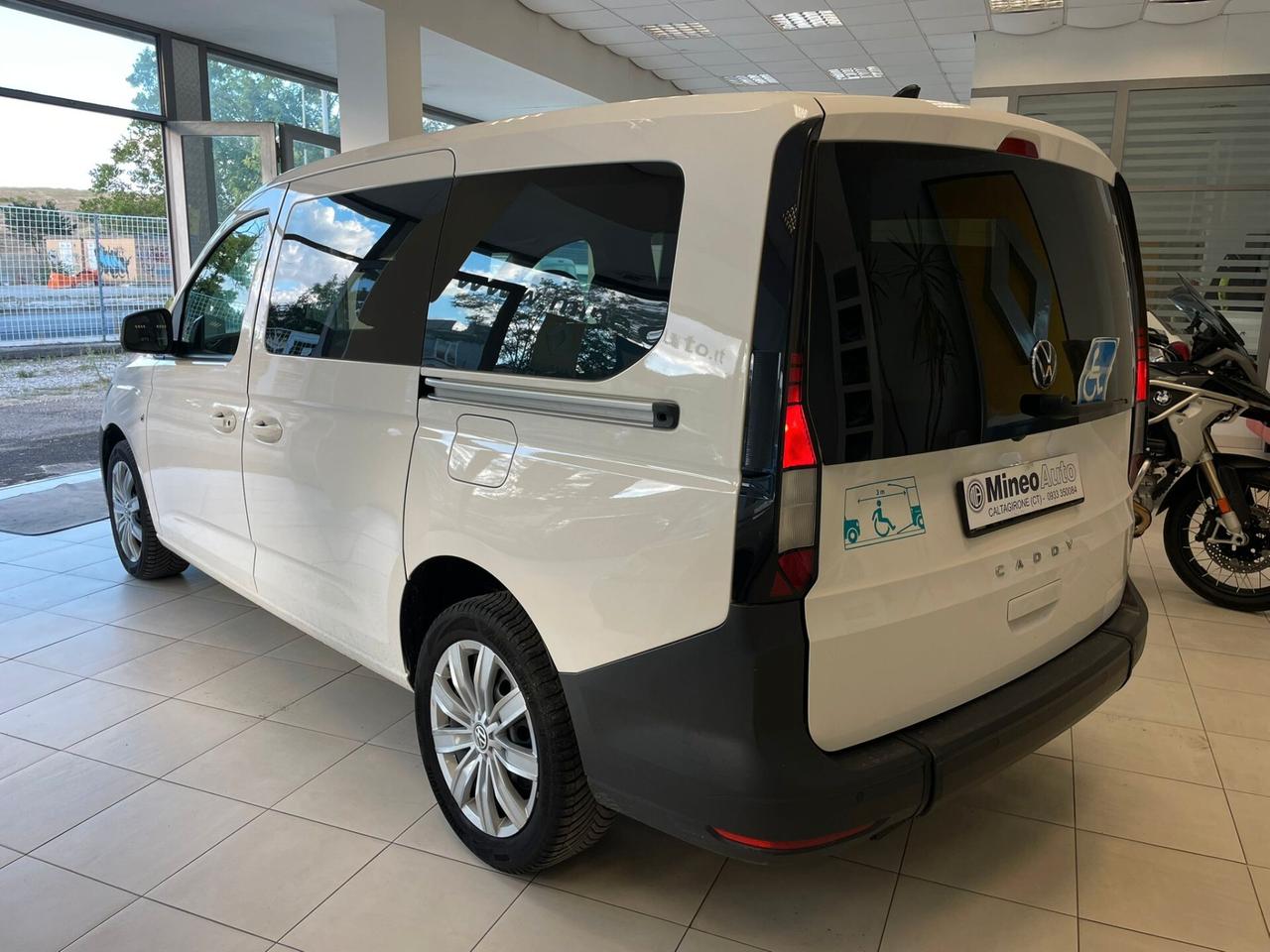 VOLKSWAGEN CADDY TRASPORTO DISABILI MAXI 2.0 TDI 102 CV 2022