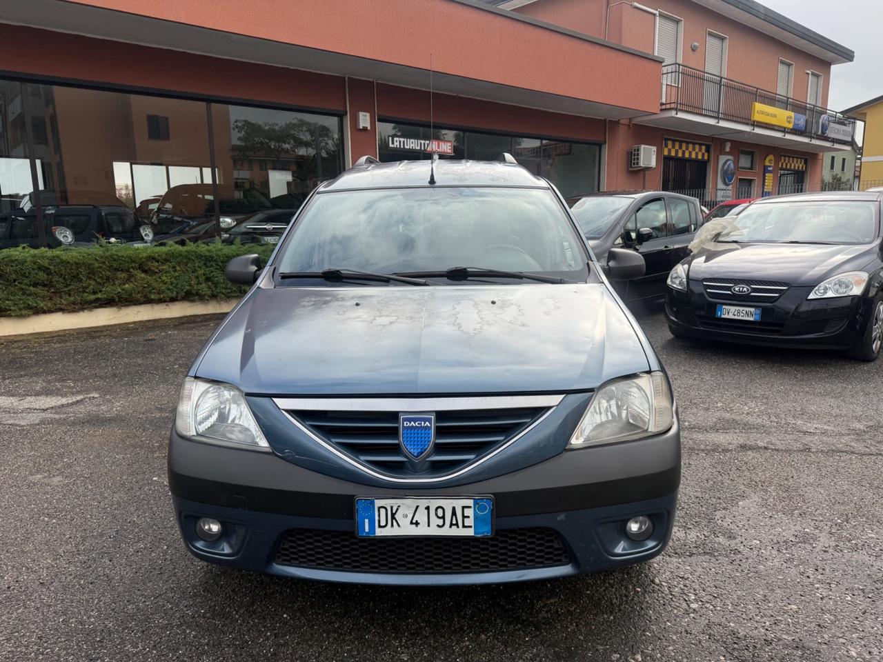 Dacia Logan MCV 1.6 16V 5 posti Lauréate