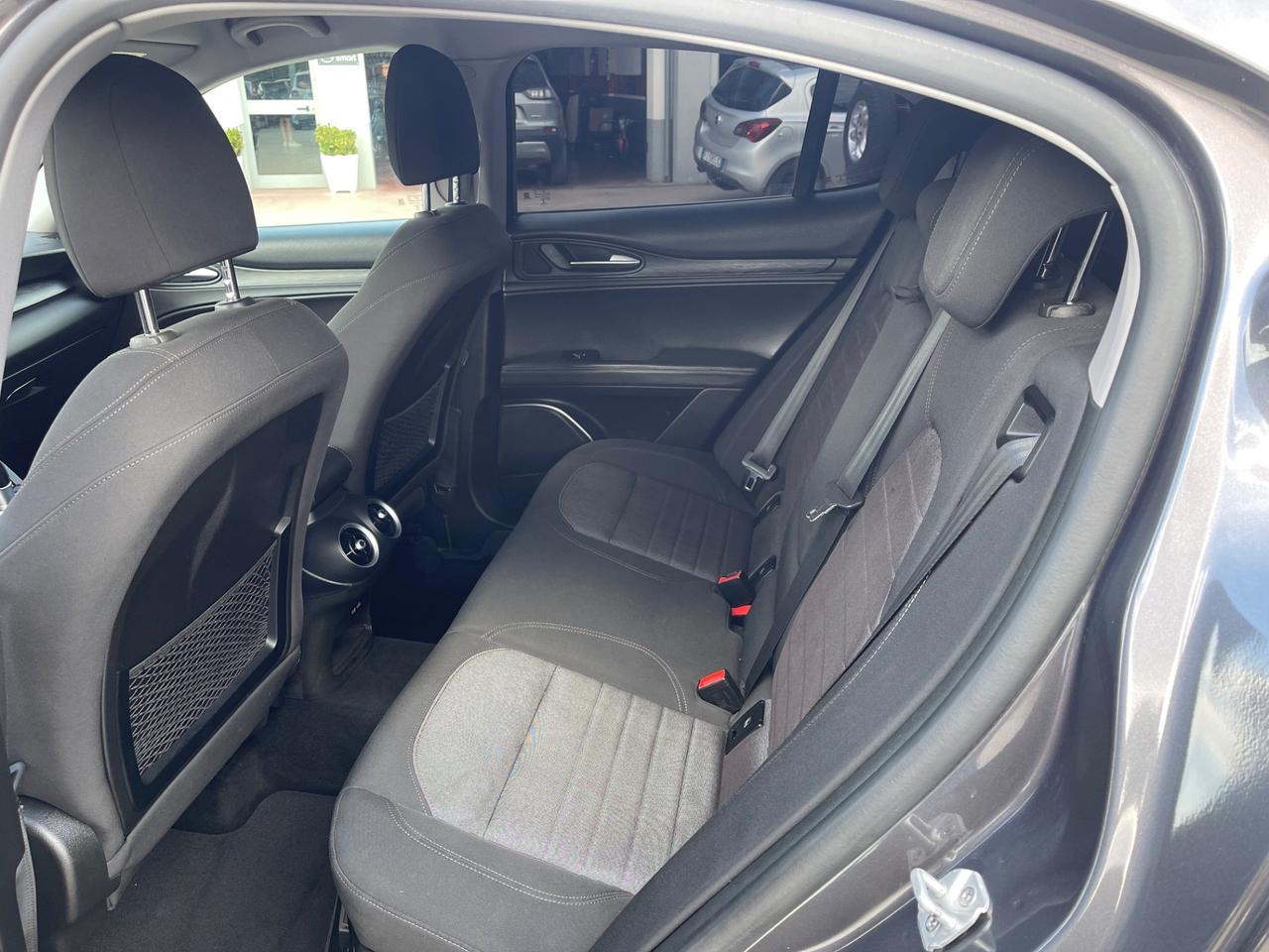 Alfa Romeo Stelvio 2.2 Turbodiesel 180 CV AT8 Q4 Business