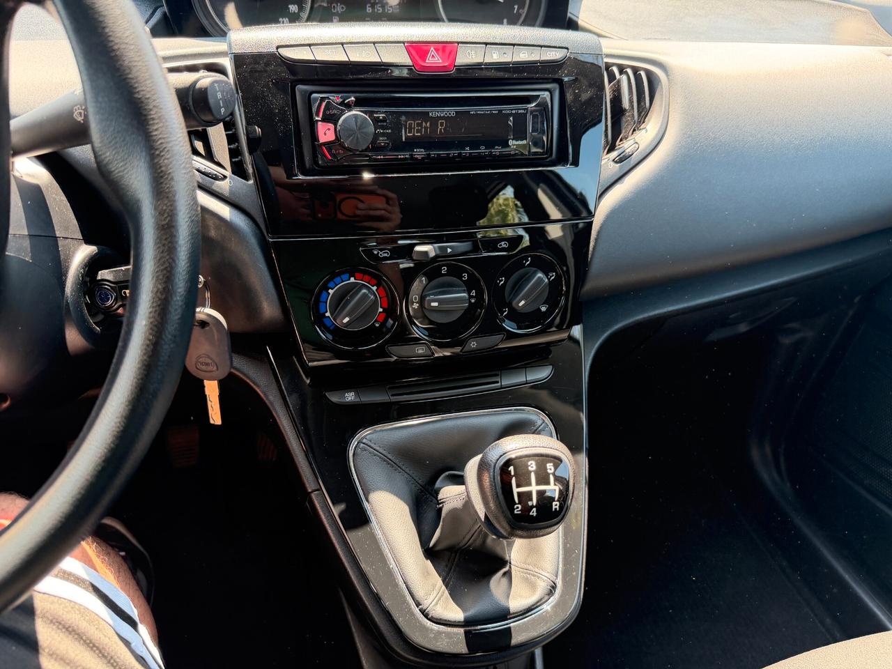 LANCIA YPSILON ANNO 2016 900 NATURAL/POWER 85 CV