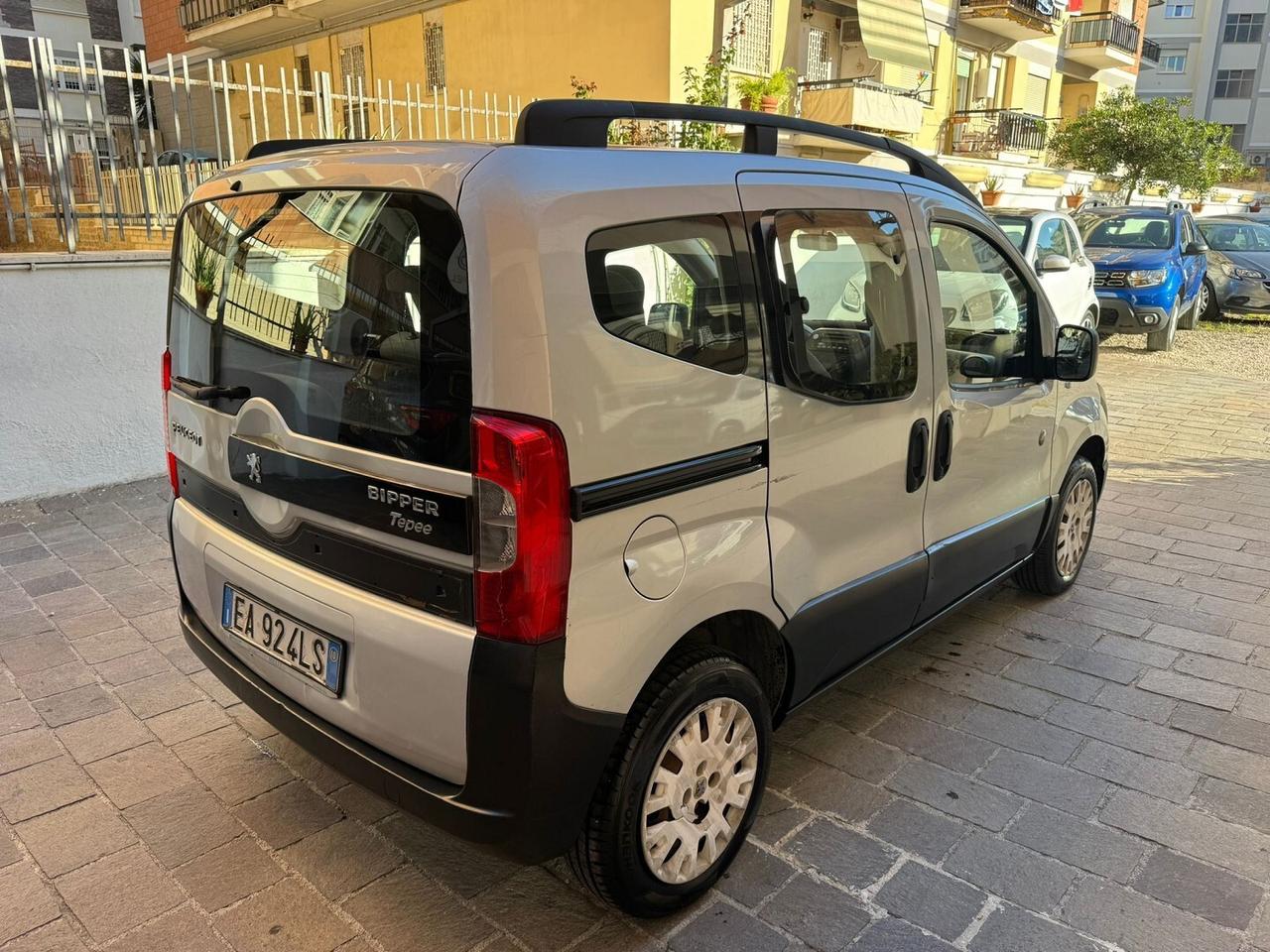 PEUGEOT Bipper Tepee 1.4 75CV Outdoor