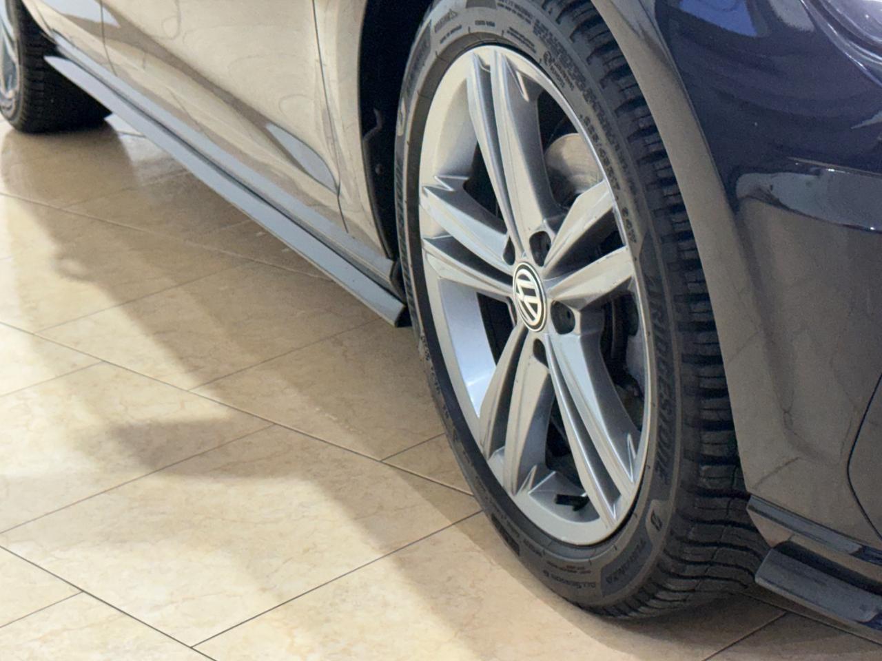 Volkswagen Golf 1.5 TSI ACT 150 cv R Line