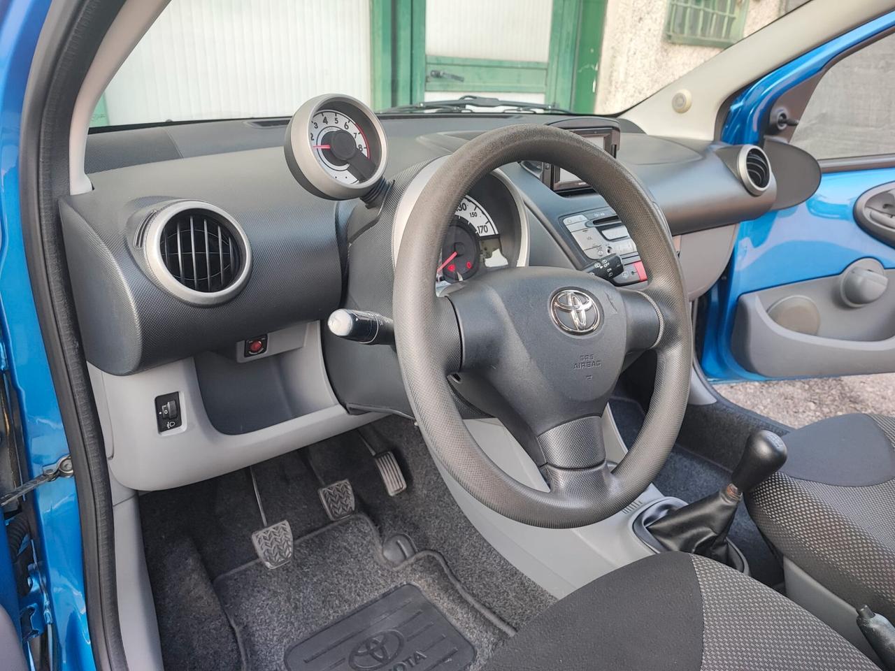 Toyota Aygo 1.0 5 porte UNICO PROPRIETARIO 2010