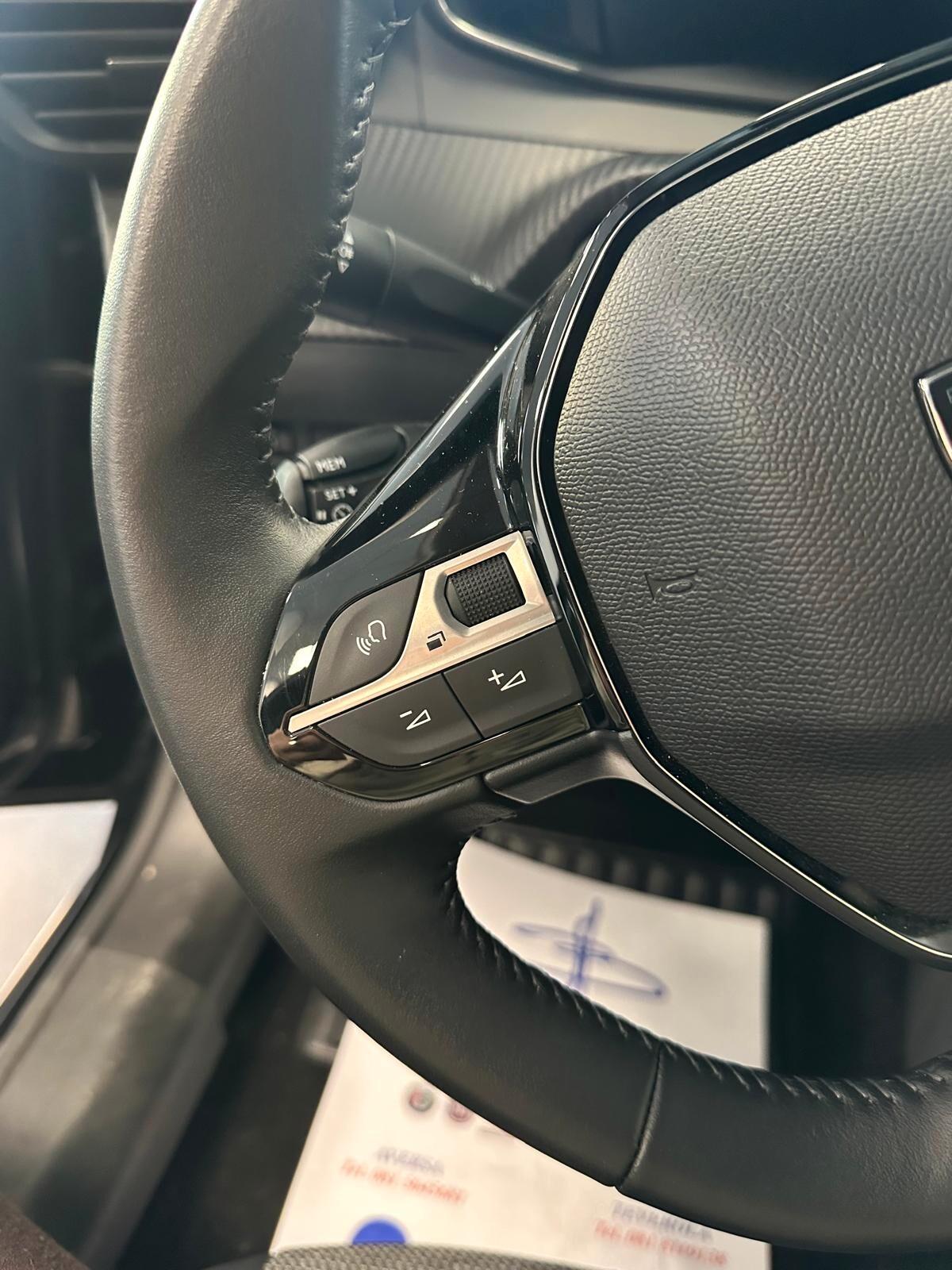 Peugeot 208 PureTech 100 Stop&Start 5 porte Allure