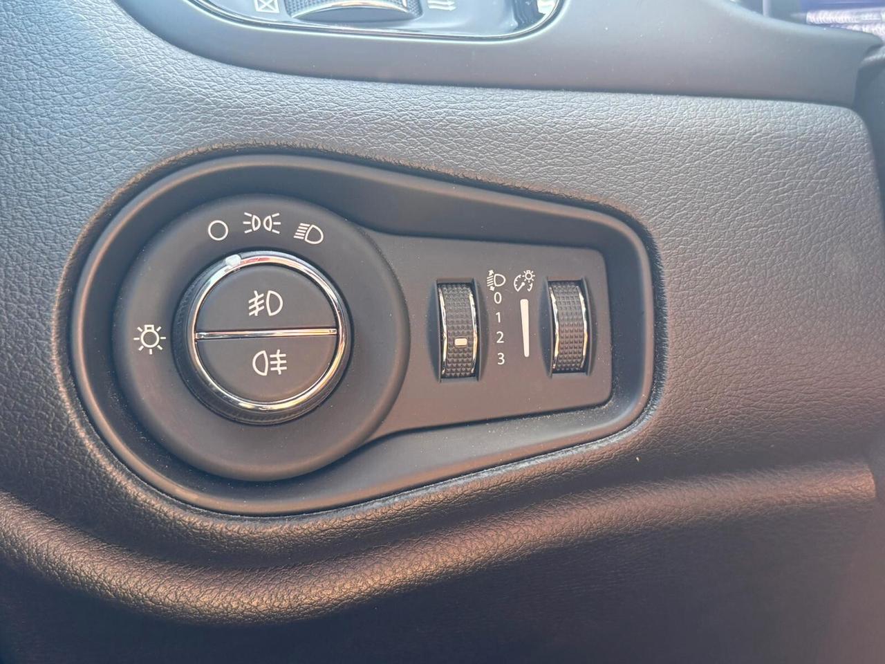 Jeep Renegade - 2018 PROMOFIN!!!