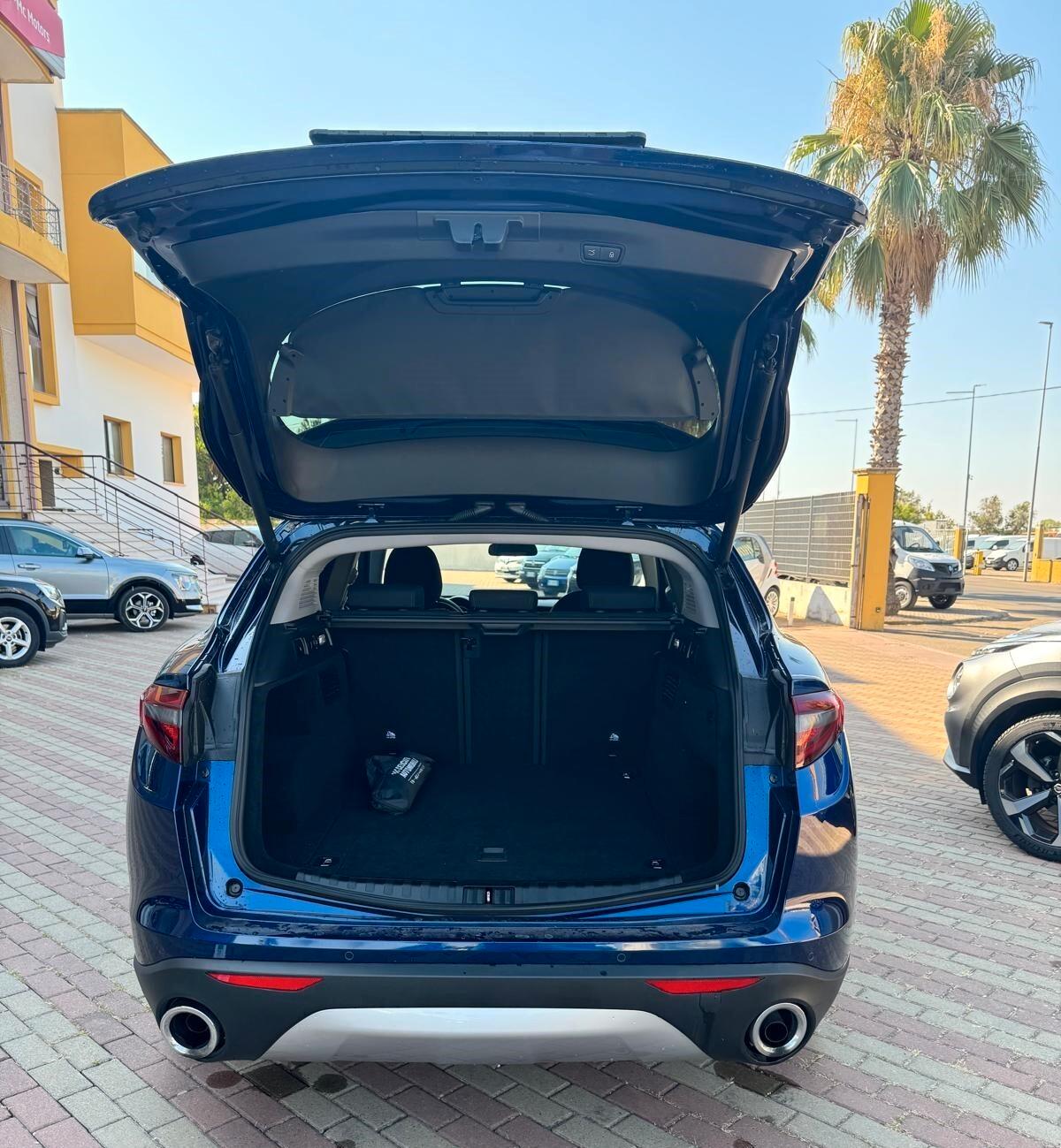 Alfa Romeo Stelvio 2.2 Turbodiesel 190 CV AT8 RWD