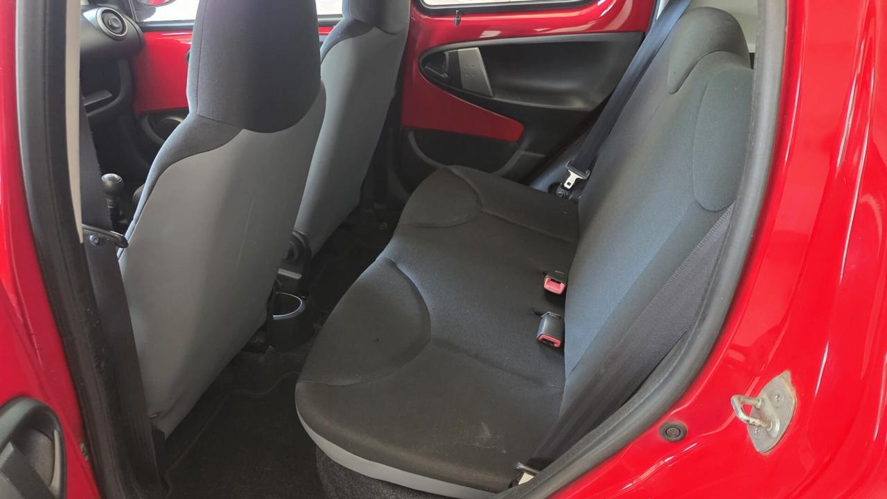 Toyota Aygo 1.0 12V VVT-i 5 porte Lounge Connect