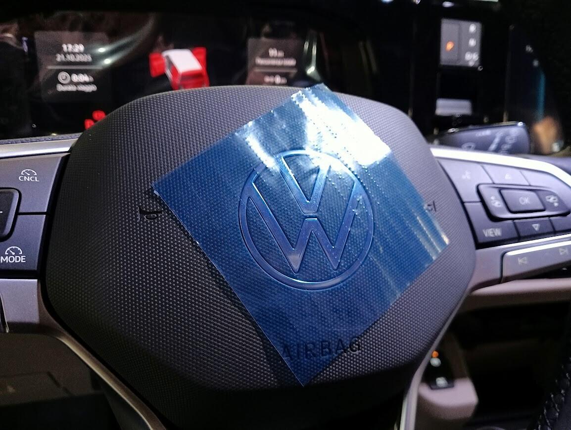 Volkswagen T7 Multivan 1.5 245cv PHEV 4MOTION 4X4 LIFE 7P PRONTA CONS