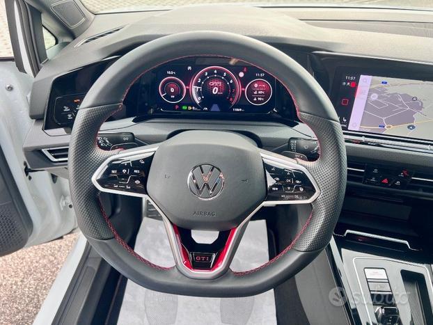 VOLKSWAGEN Golf GTI 2.0 TSI GTI DSG
