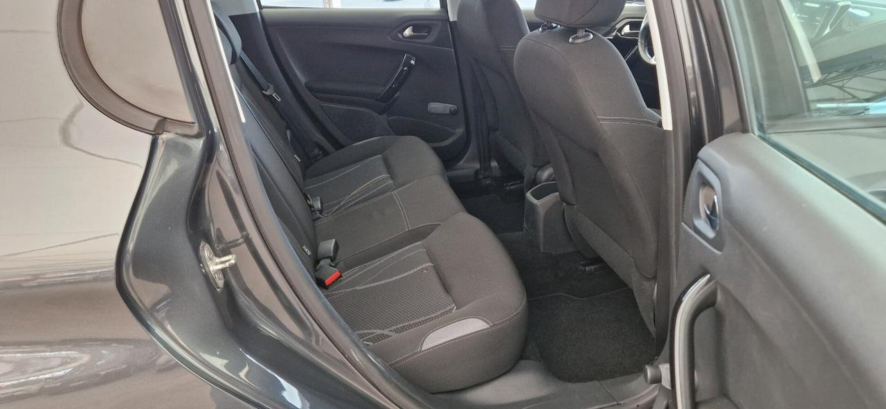 Peugeot 208 1.4 HDi 68cv 5 porte Allure