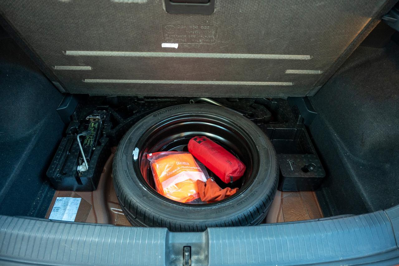 Volkswagen T-Roc 2.0 TDI 4mot MANUALE - GANCIO