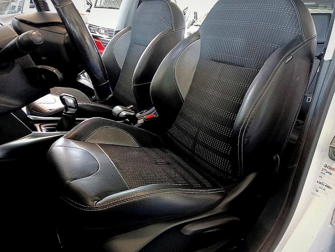 Peugeot 2008 1.2 82cv ALLURE TETTO PANORAMICO UNIPROPR